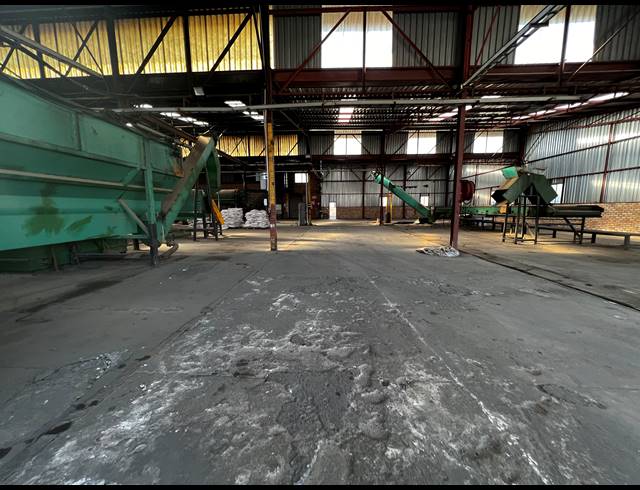 8,000M² FACTORY FOR SALE IN ALRODE